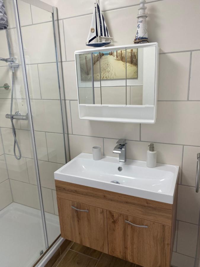 Gaestezimmer Luetje Wattwurm Appartement Dornumersiel Buitenkant foto
